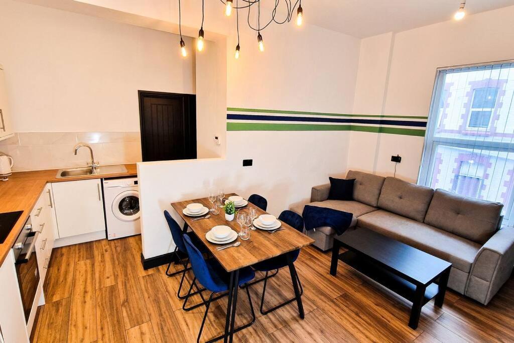 Beautiful Flat On Breck Road Apartment Liverpool Exterior photo