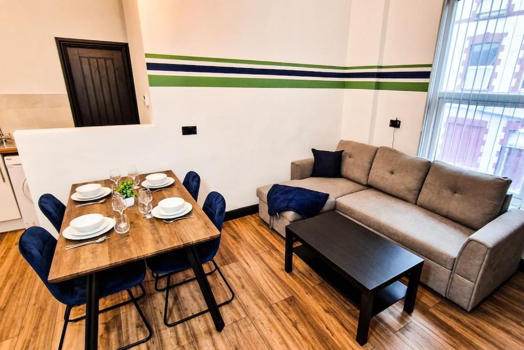 Beautiful Flat On Breck Road Apartment Liverpool Exterior photo